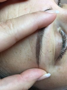 Permanent Make-up Augenbrauen nachher